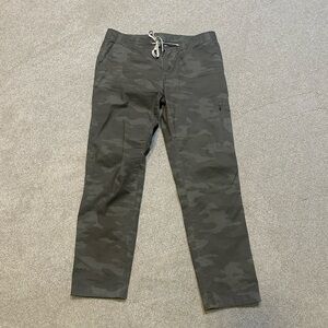 Vuori Women's Camouflage Straight Leg Pants